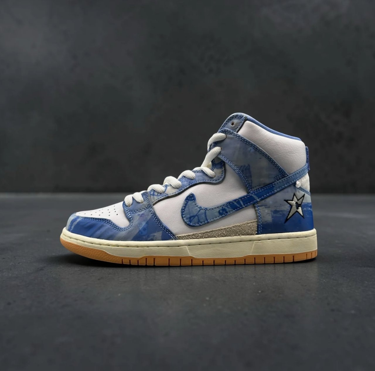 Nike Dunk High Pro SB 'Gundam' sneakers — image 2
